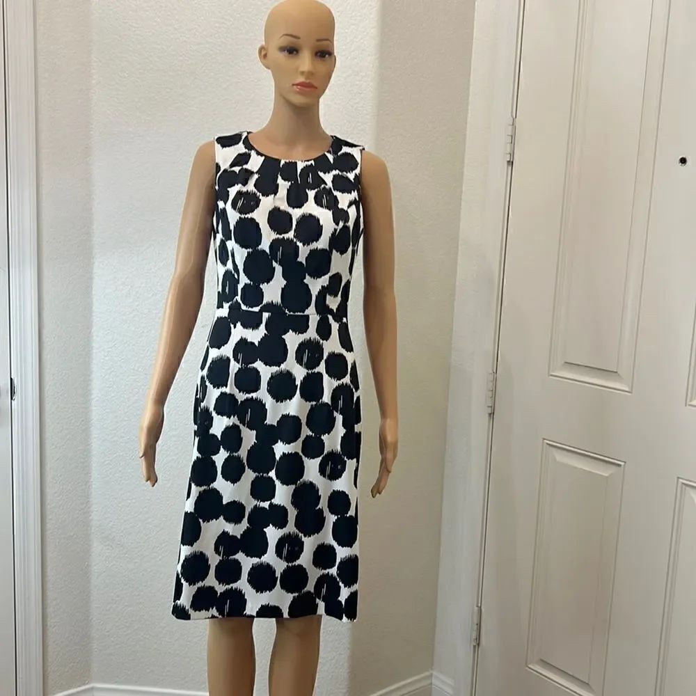 AB Studio Dress Size 6 White Black Polka Dots Scoop Pleated Neck Sleeveless Midi